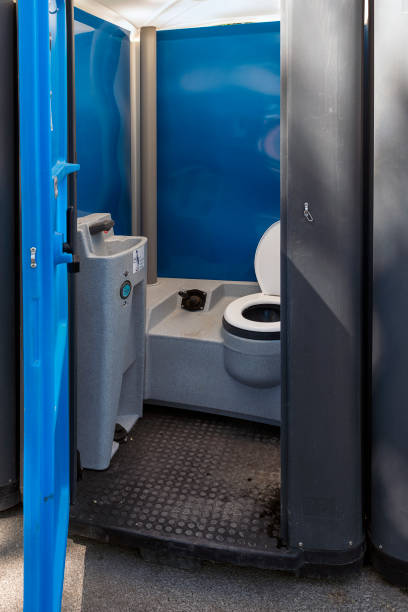 Best Emergency porta potty rental  in Shorewood, MN